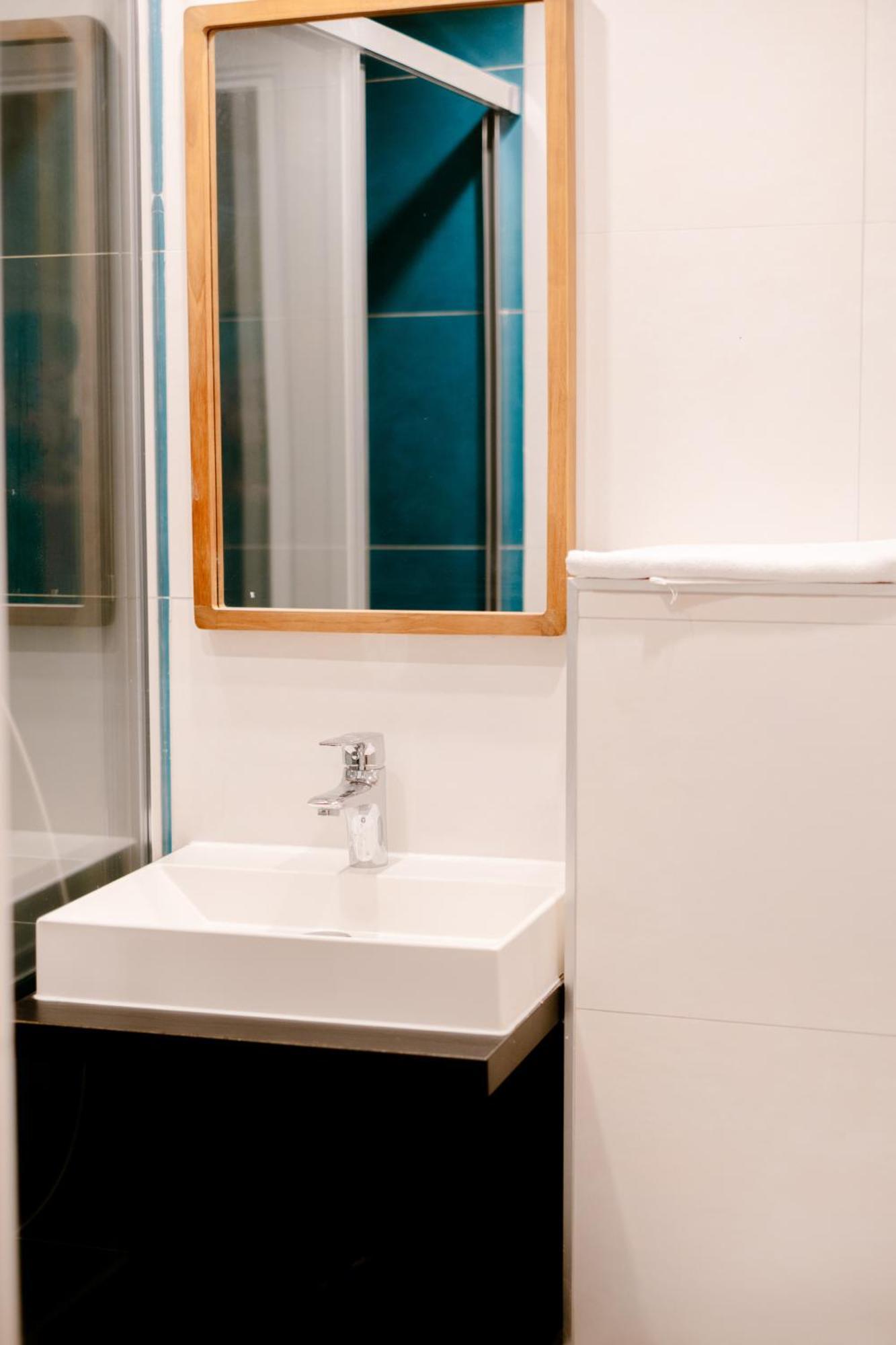 Babylon Popincourt Apartment *